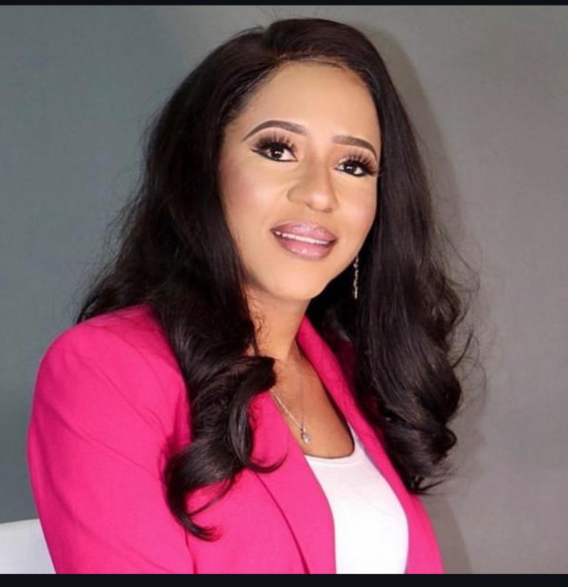 Julia Smith - Music Teacher